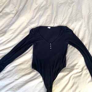 Wilfred Aritzia Black Pearl Bodysuit L